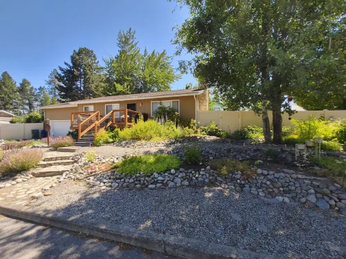 Beautiful country style get-away close to ski resorts