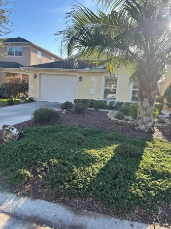 3 bed/ 2 bath house in The Villages! Pet friendly, pool, hot tub and internet! Отели в г. Те-Виллиджис