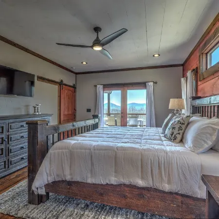 Sunrock Mountain Dream I & II ~ 2 SideBySide Luxury Cabins