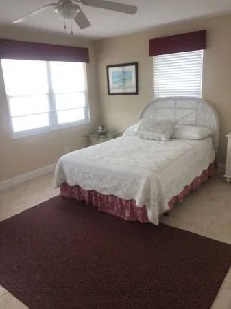 Direct Oceanfront with Secluded privacy