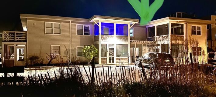 LOCATION! pet friendly! Oceanfront building! Free Parking! Walk everywhere!! Hotels in Dewey Beach