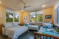 Award Winning Ocean Front Architectural Gem [Home Share per VA Beach Zoning]