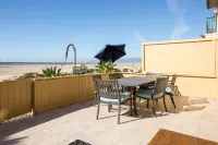 LAX Beachhouse - Luxury On The Sand and near LAX