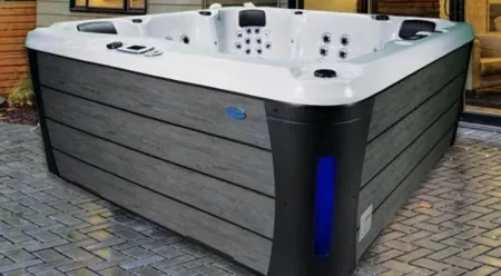 Steps away from the slopes!  Recently built Scandinavian Cabin with Jacuzzi!