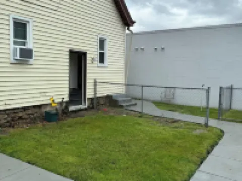 Monument House, Near Spooky Nook , Heart of Hamilton,Oh private parking , Slps 8 Hotele w: Hamilton