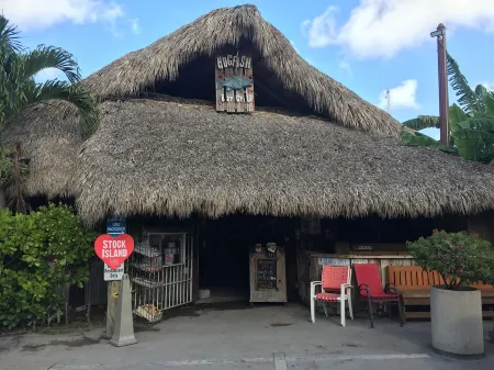KEY WEST LIVIN' Beautiful 66’ Yacht with 4 bedrooms and 4 bath sleeping 6.