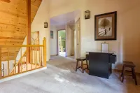 Gorgeous Deer Run Chalet (includes neighborhood lake access)