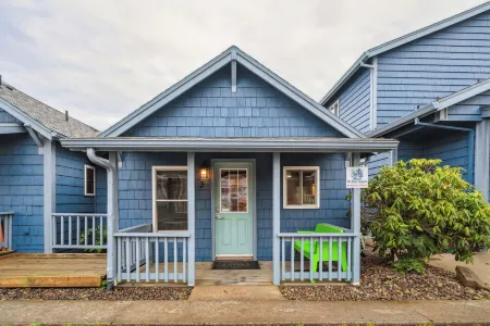 Blue Octopus #3 Personal Beach Cabin