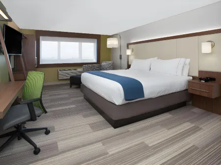 Holiday Inn Express Red Deer North Отели рядом с достопримечательностью «ENMAX Centrium»