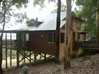 Karma Chalets Hotels in Shadforth
