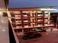 The Grand Apartment Hoteller i Nong Khon Kwang