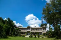 Tiger's Den Resort Bandhavgarh