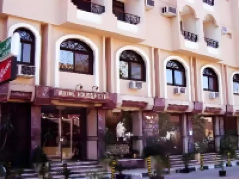 Royal House Hotel