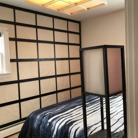 Stockade Japanese Ryokan, King bed, Washer/Dryer