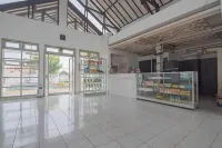 RedDoorz @ Jalan R.E. Martadinata Sukabumi Hotel a Cikole
