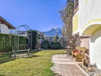 Helga Hotel di 