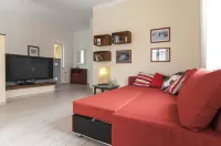 EXCLUSIVE APARTMENT WITH SWIMMING POOL 4 BEDS Free WIFI
