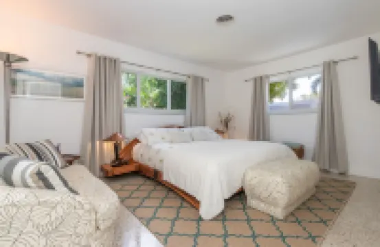 HGTV Design Star - Beach entry, Pool- Spa Heaven