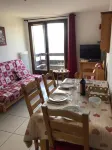 Ideal apartment for 4 people, 100 m from the slopes, close to shops