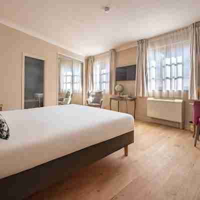 Hôtel de la Poste Avallon Rooms
