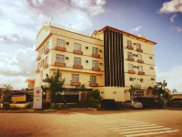 Hotel Veronica Hotels near Worldview Center for Language and Communication