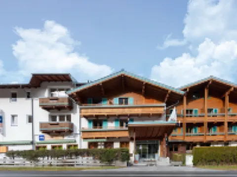 齊勒塔爾滑雪坡附近的瓦爾德公寓 - 民宿