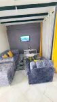 Lux Suites Mellow Apartments Kitengela فنادق في Olooloitikosh