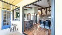 Luxury Retreat!! Heated Pool, Hot tub, grill and close to Everything!