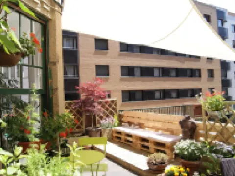 Aloha Hostel Hotels near UPNA