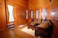 Villa ChavaMinerva Kayu - Ciater - Bintang 2