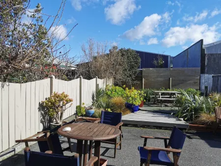 Foreshore Motor Lodge Отели в г. Ловер Хатт