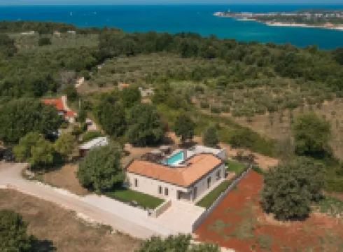 Luxury Villa in Tar With View