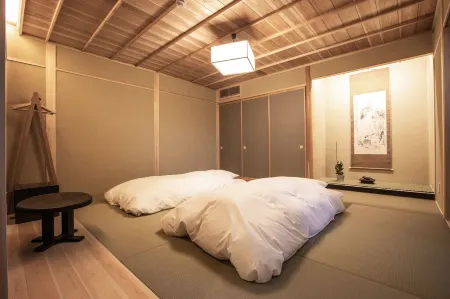 Temple Hotel Kannonin Отели в г. Кирю