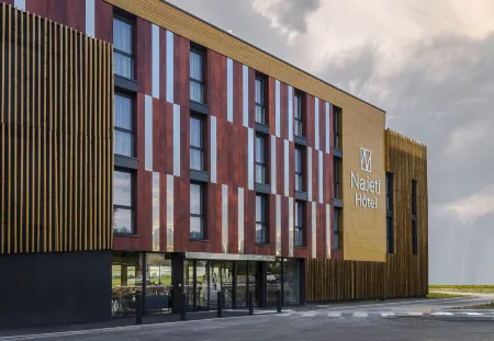 Najeti Hôtel Lille Nord Отели в г. Марк-ан-Барёль