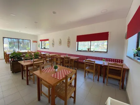 Parque de Campismo Orbitur Valado Отели рядом с достопримечательностью «Nazare Lighthouse (Faro de Nazare)»