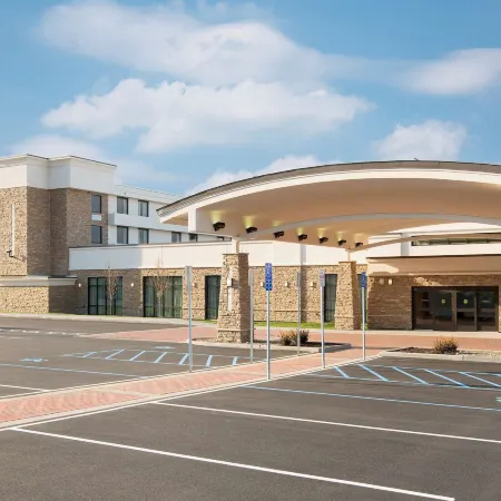 DoubleTree by Hilton Schenectady Downtown