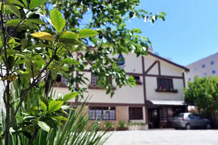 Pousada Oasis Teresopolis Отели рядом с достопримечательностью «Praca Olimpica»