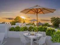 Palm Grove Villas & Hotel Hotels in Mount Standfast