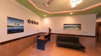 Himandhoo Lodge Hotels in Moofushi