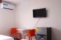 Lucky Home Hotel and Apartment - Bintang 2