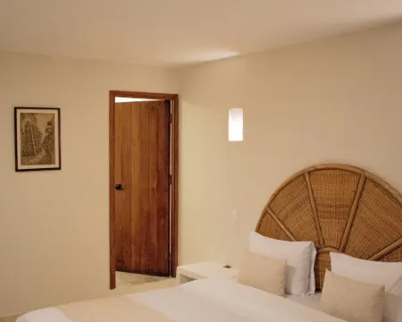 Casa Noa Colonial Rooms Hotels near The Vaults Square