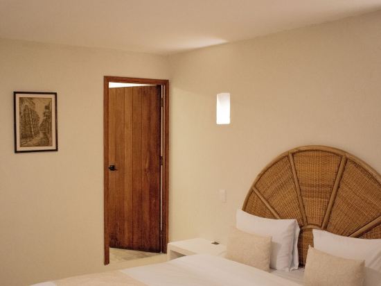 Casa Noa Colonial Rooms