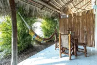 Slabdr CoLiving, Once Surf Salvación