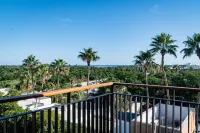 Flamboyan Hotel & Residences - Mountain View