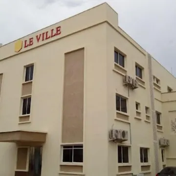 Le Ville Hotel and Suites
