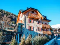 Dalania Mountain Apartments Hotels in Ponte di Legno