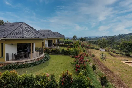 KAIJE COUNTRY COTTAGES Hotels in Burahya