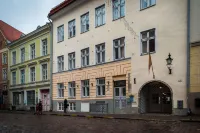 Three Crowns Residents โรงแรมใน