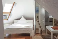 Large, Comfortable Holiday Villa, Private Garden - Parvekkeita