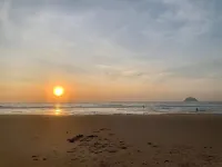 Ruby House, 3 Bedroom Apartment, Beachside Hotels in Tân Thiện